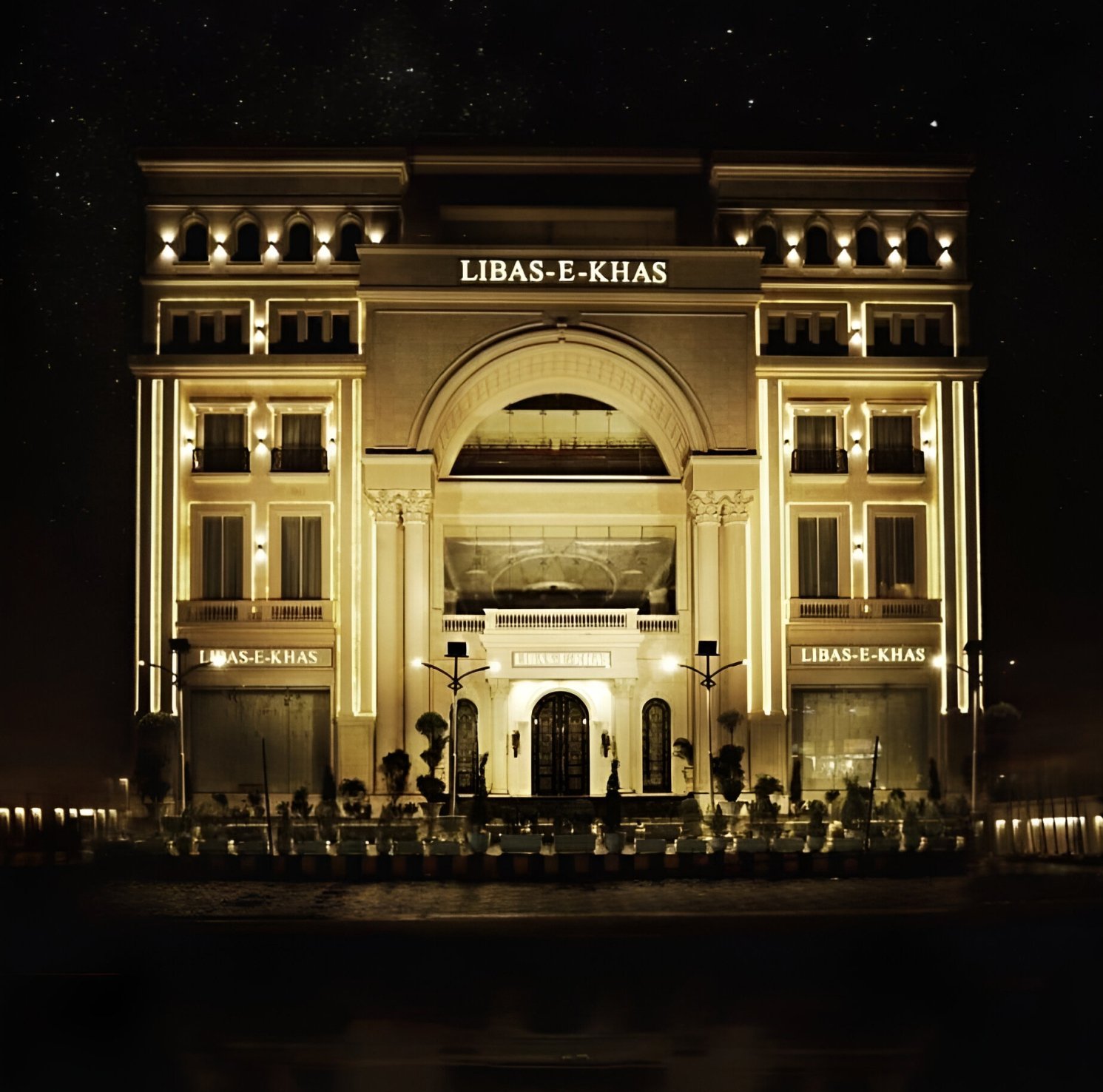 Libas-e-Khas Building